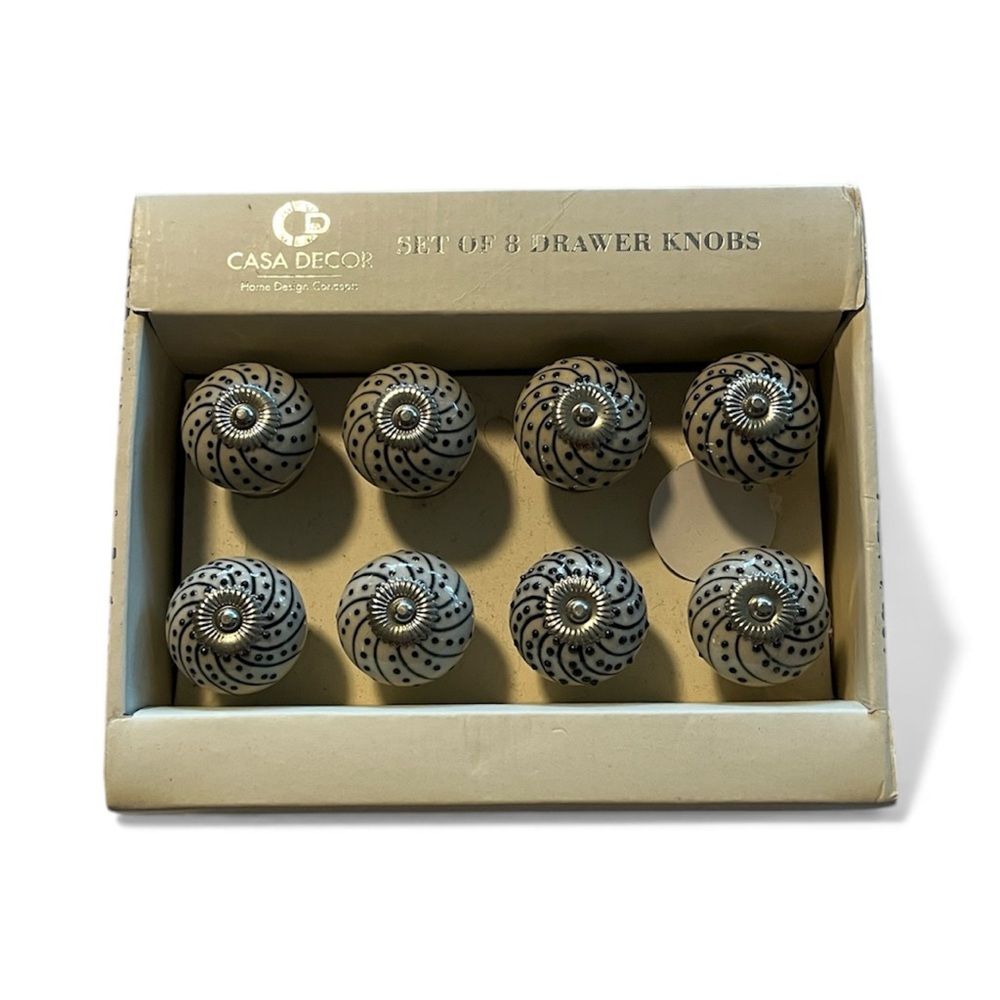Casa Decor Black and White Drawer Knobs Set